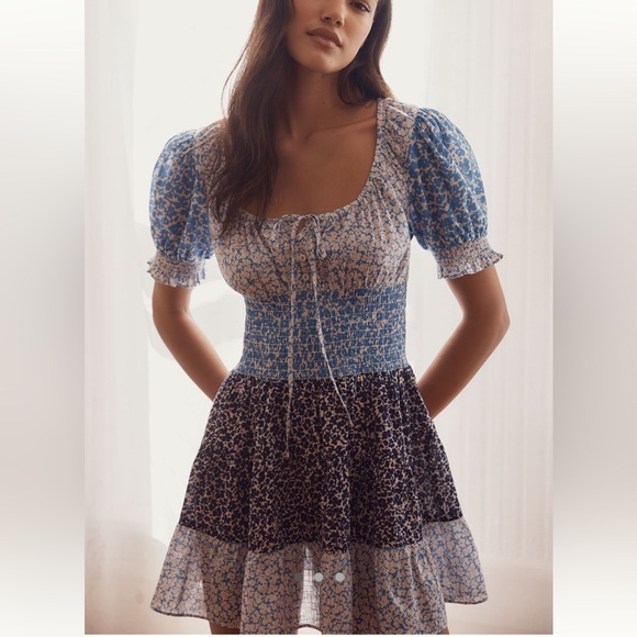 Anthropologie Dresses & Skirts - Anthropologie Blue Floral Puff Sleeve Smocked Mini Dress